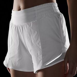 Lululemon athletica White Hottie Hot High-Rise Lined Shorts EUC 4